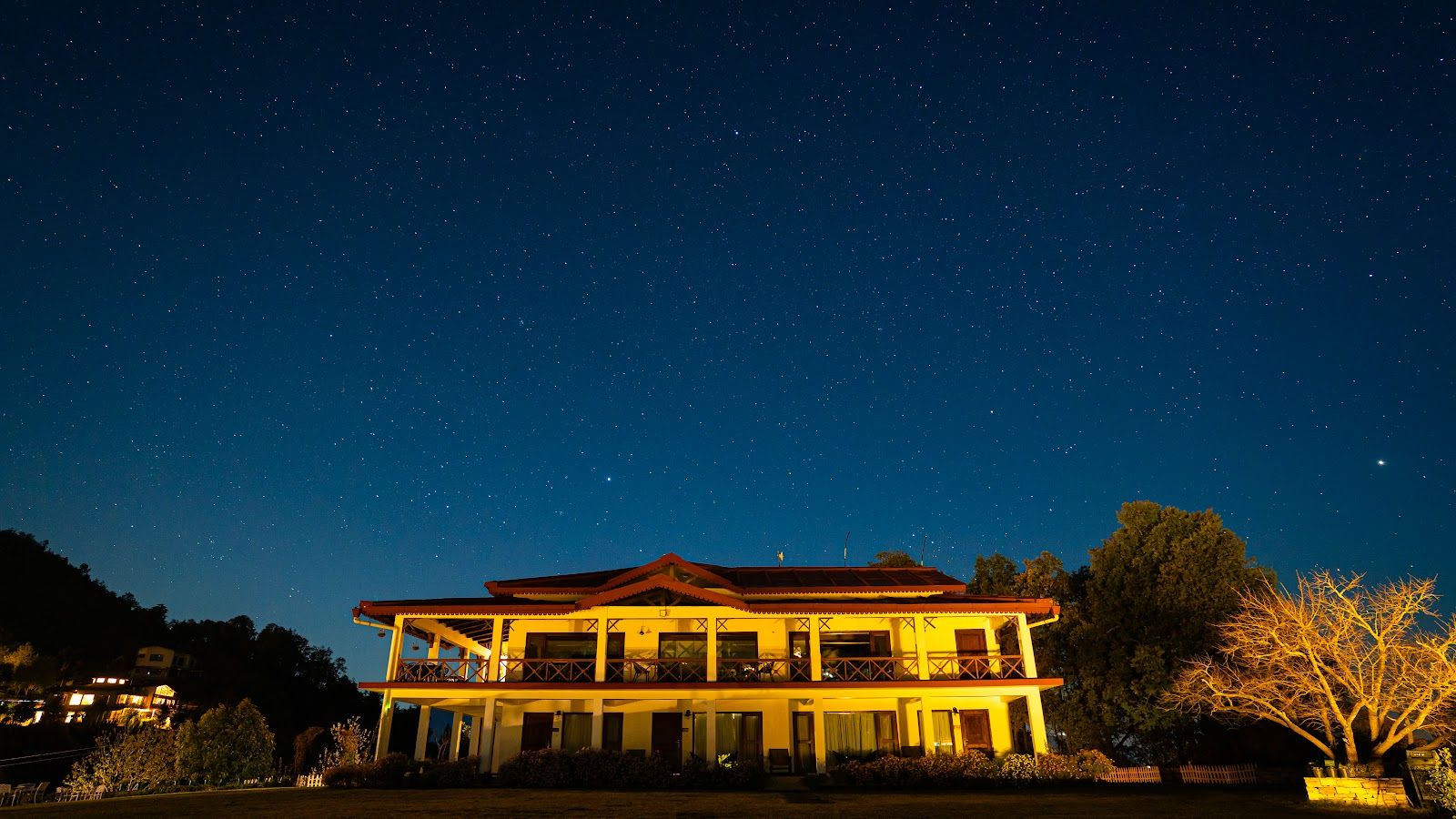 Cliff Peak Homestay w/ Valley Views, Uttarakhand in Mukteshwar, Uttarakhand 1