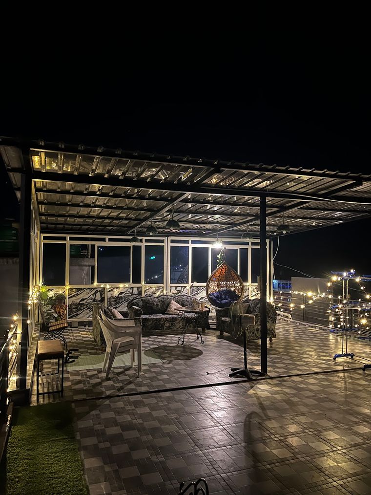 Homestay w/ Terrace Yoga & Home Meals, HP
