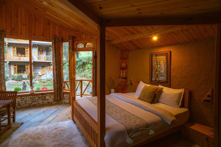 6-Bedroom Hill Homestay in Kasol, Parvati Valley