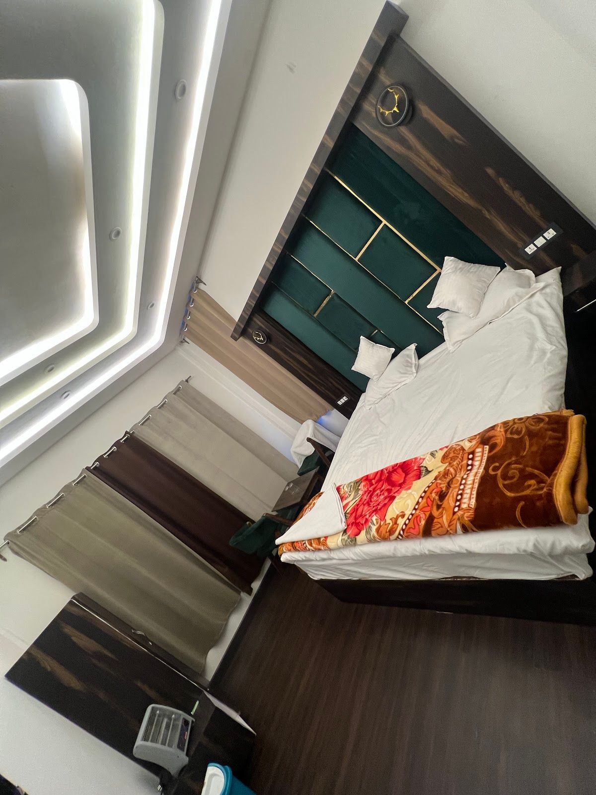 Mountain View Homestay w/ Home Meals, Kashmir -  photo 5