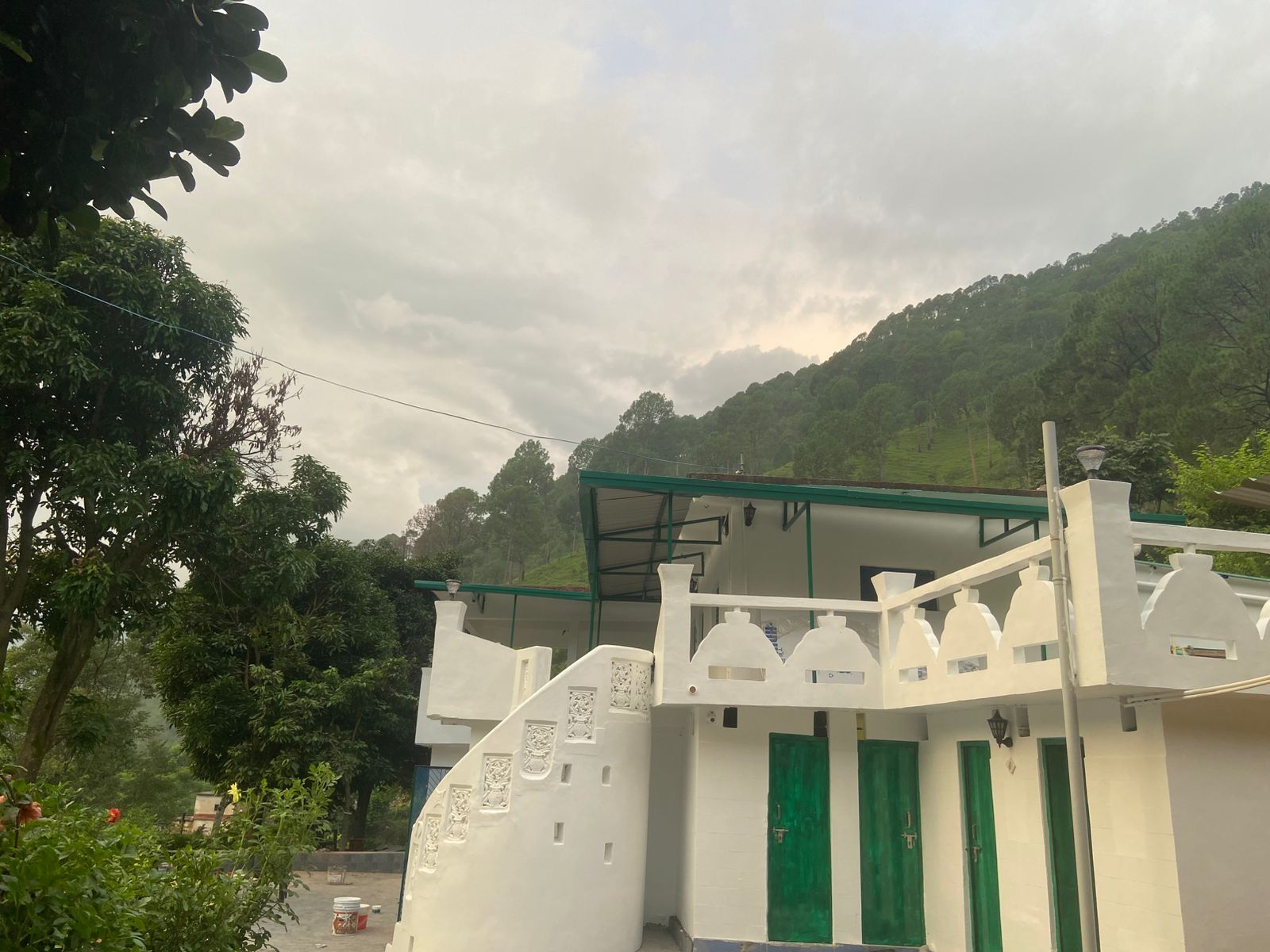 Forest Homestay w/ River Views & Boating in Baleshwar, Uttarakhand 1