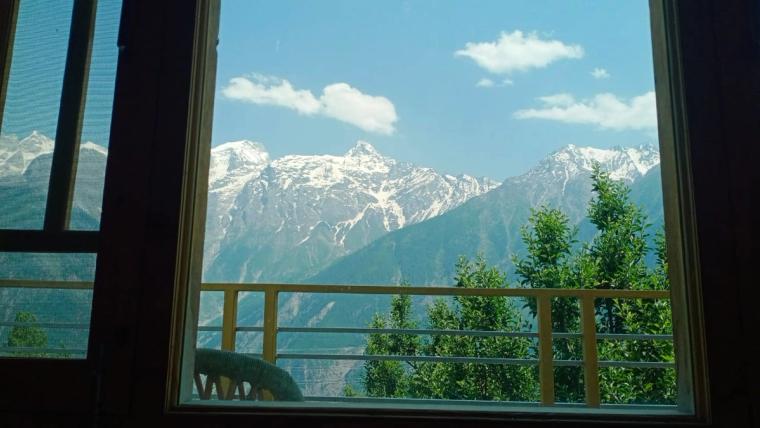 Kalpa, Himachal: House with Kinner Kailash Views