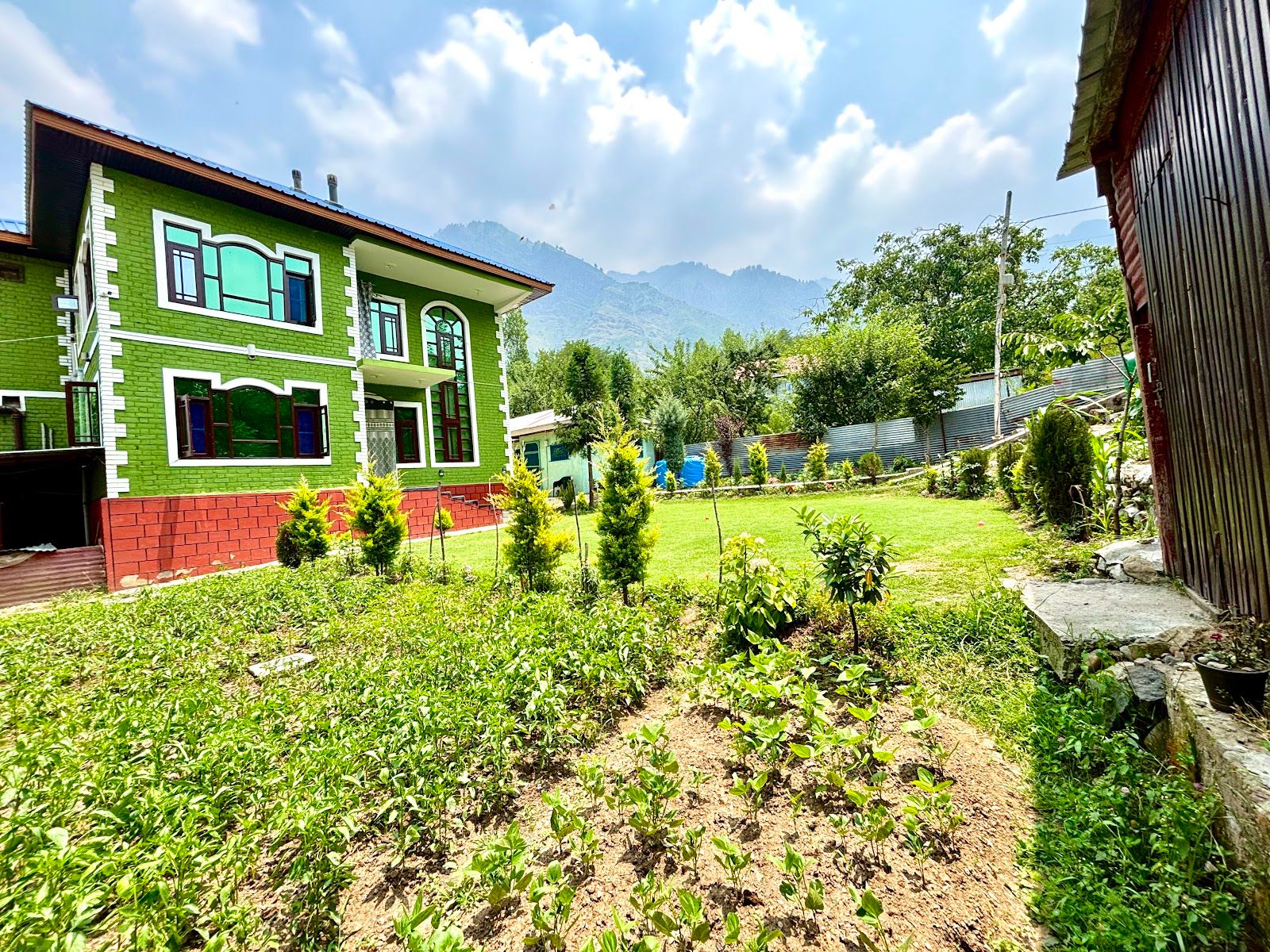 Clean Homestay w/ Home Meals & Treks, J&K in Srinagar, J&K 1