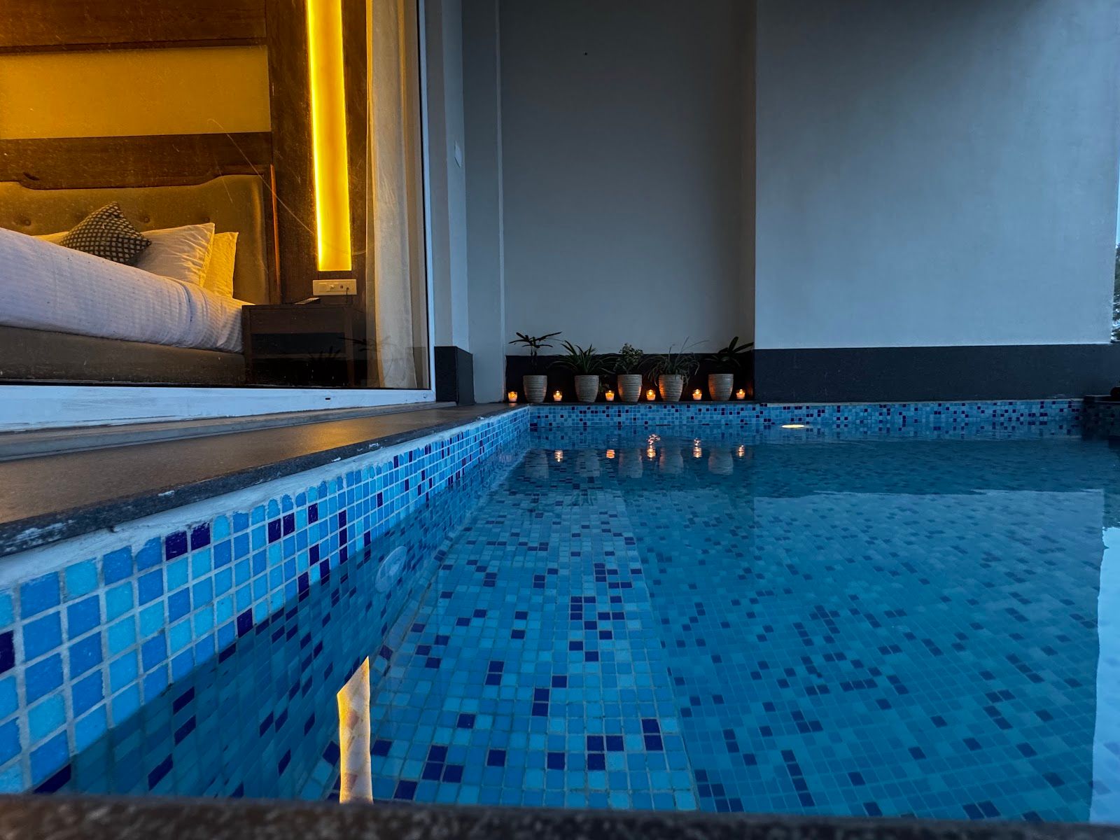 Pure Veg Homestay w/ Mountain Views, HP in Kasauli 2