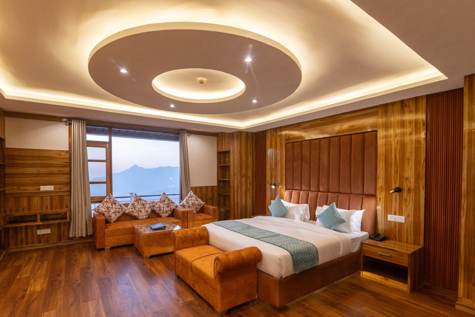 Mountain Homestay w/ Spa, Pool & Bonfire in Himachal Pradesh 2