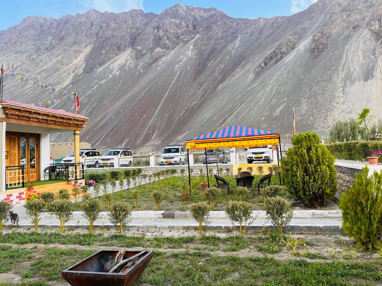 Everester Homestay w/ Home Meals, Ladakh in Hunder, Ladakh 2