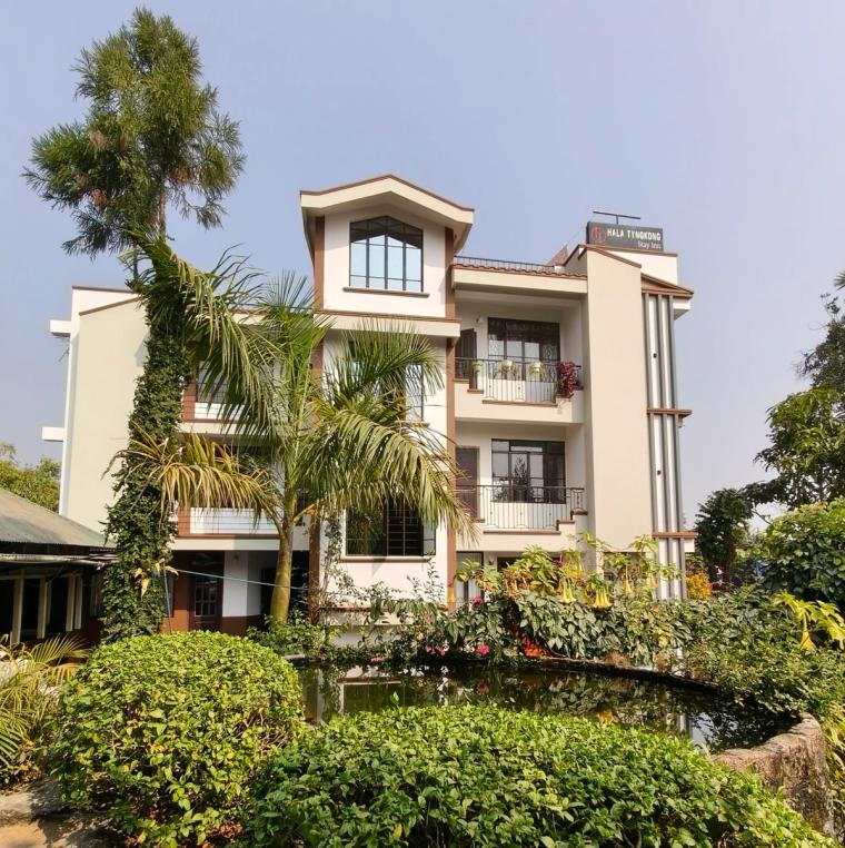 Firefly Balcony Homestay w/ Garden, Meghalaya