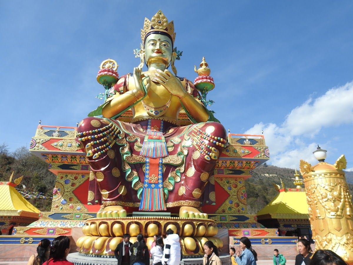Homestay in Tawang with town & mountain views