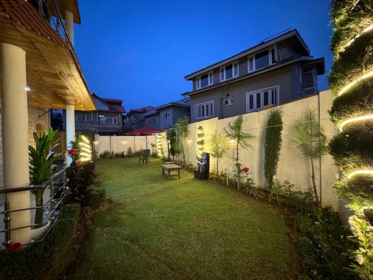 Upscale Homestay w/ Home Meals, Jammu Kashmir