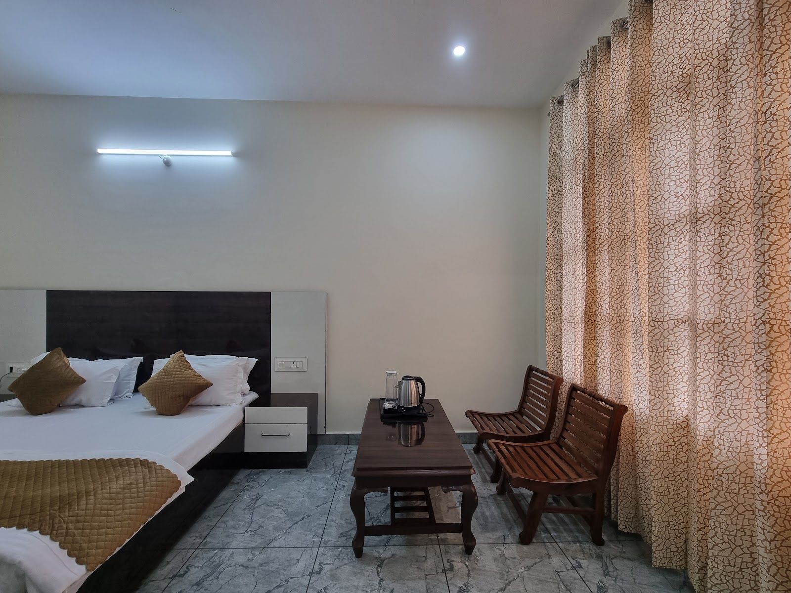 Pir Panjal Views Home w/ Balcony HP in Dalhousie, HP 2