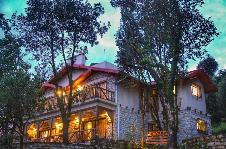 Himalayan View Homestay w/ Home Meals, Uttarakhand