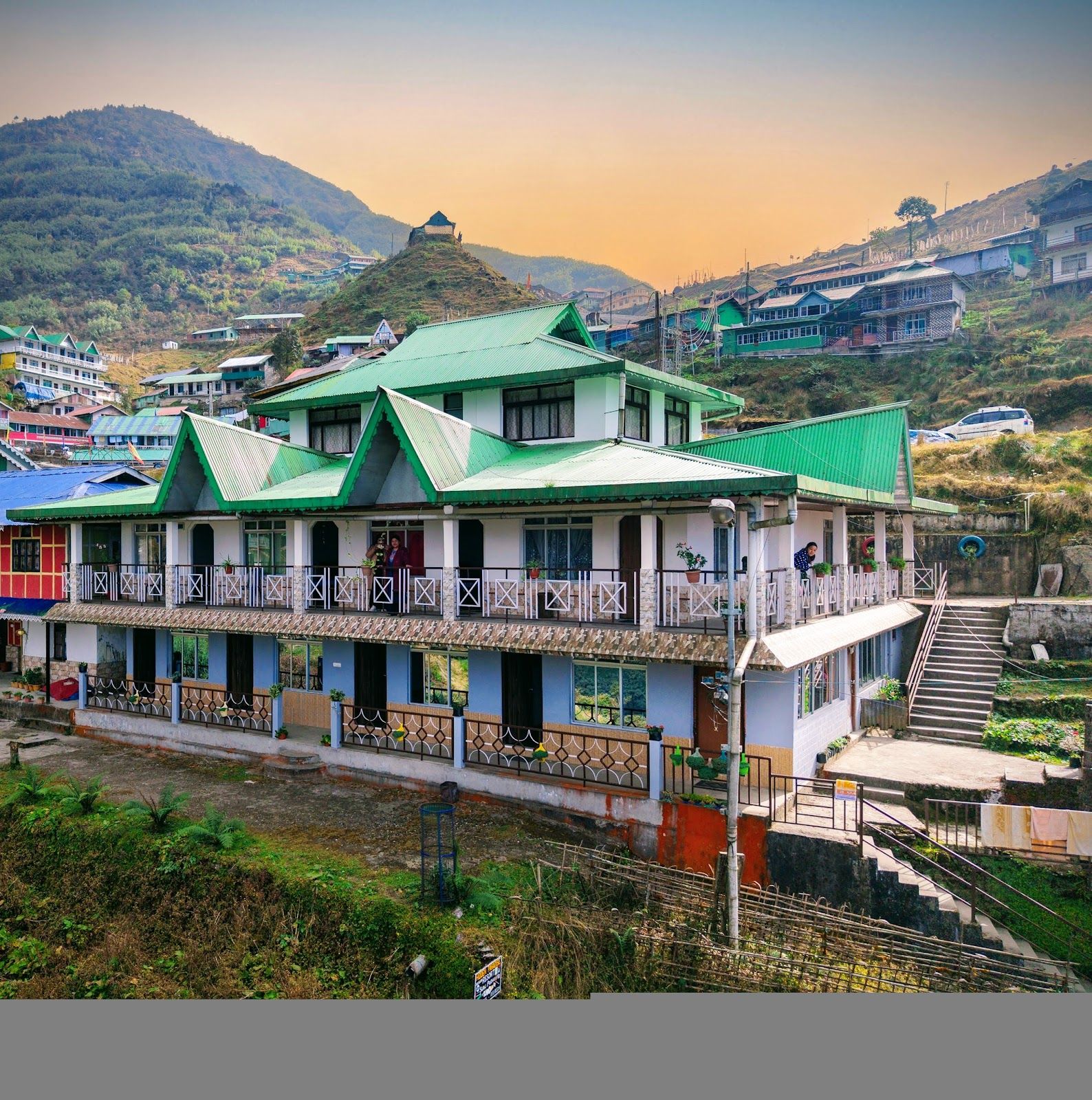 Scenic Mtn Homestay w/ Local Food &Bonfire, Sikkim - Sikkim, Zuluk photo 5