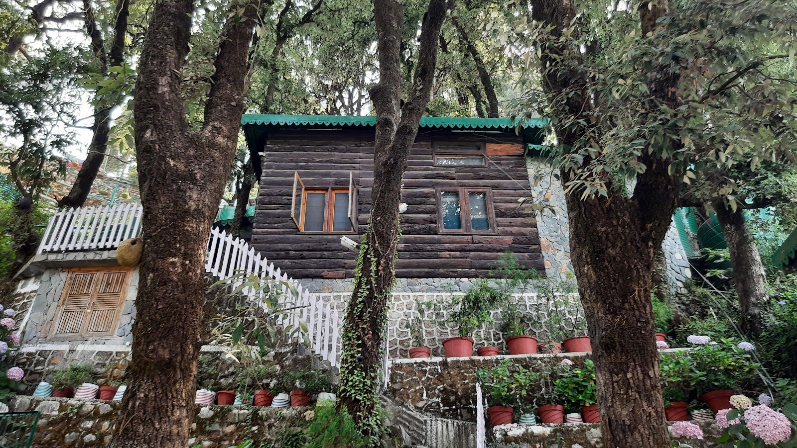 Heritage Homestay w/ Mountain Views & Meals
