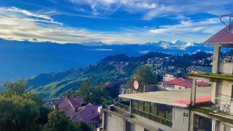 Serenity in Darjeeling with Kanchenjunga Views