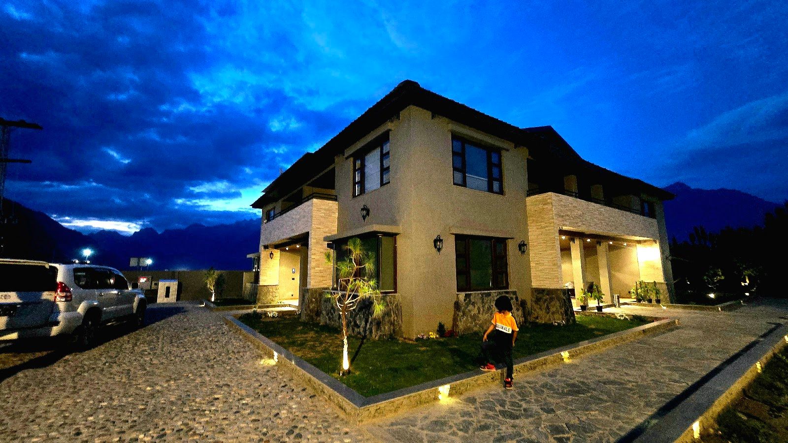 Airport Lodge w/ Views Gilgit-Baltistan in Skardu, GB 5