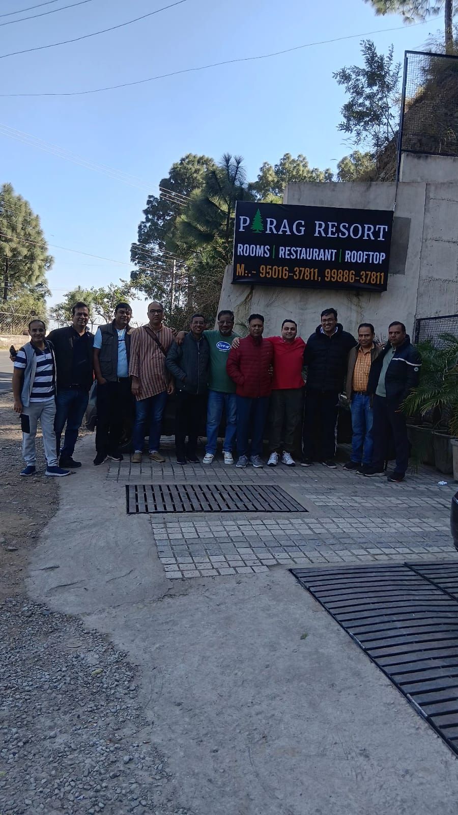 Hilltop Hotel w/ Valley Views & Service, HP in Gandhi Gram, HP 8