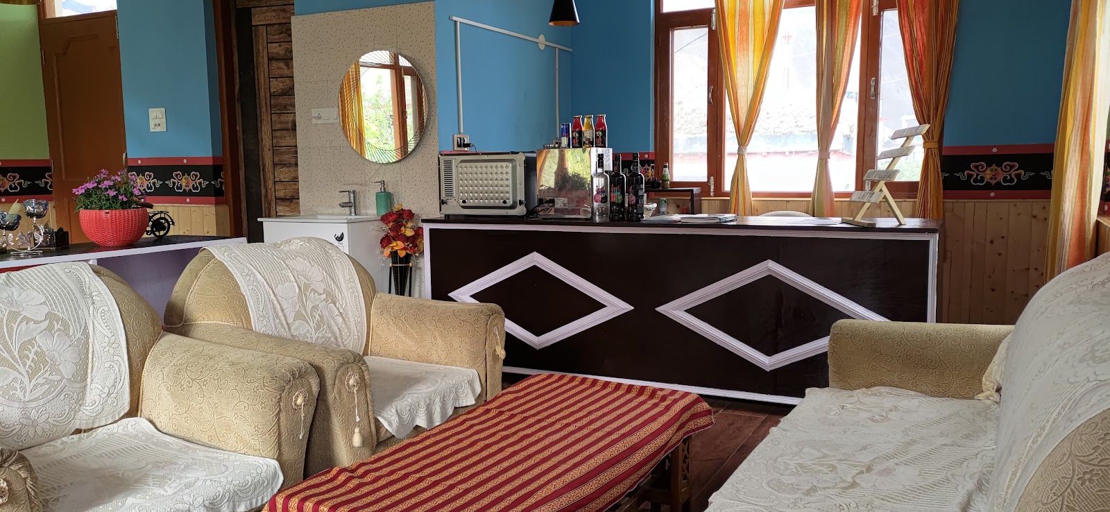 Orchard Homestay w/ Stargazing Rooftop, HP in Tabo, HP 2