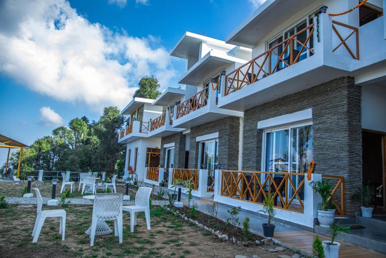 Mountain View Homestay w/ Home Meals, Uttarakhand