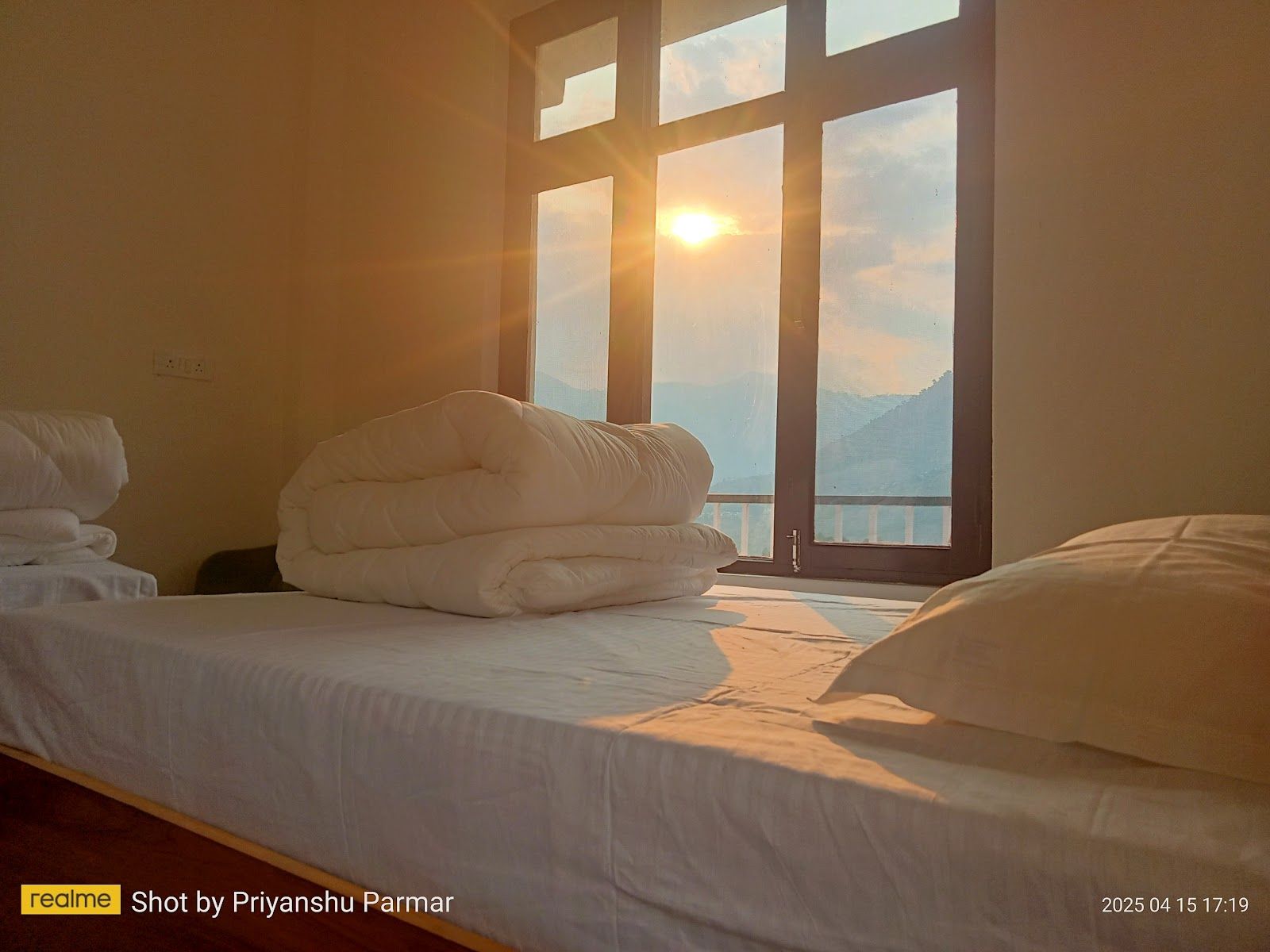 Homestay w/ Home Meals & Clean Rooms, Uttarakhand in Barkot, Uttarakhand 2