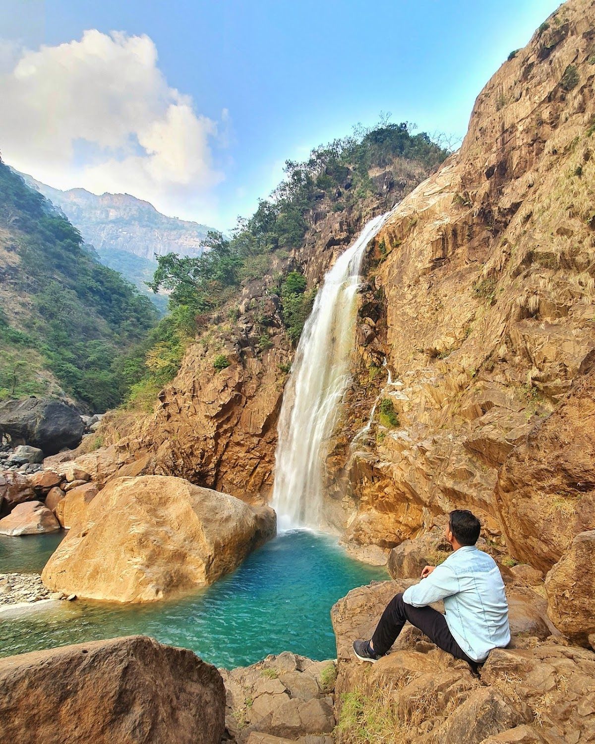 Trekker's Homestay w/ Waterfalls & Root Bridges - Meghalaya in Mawsynram 1