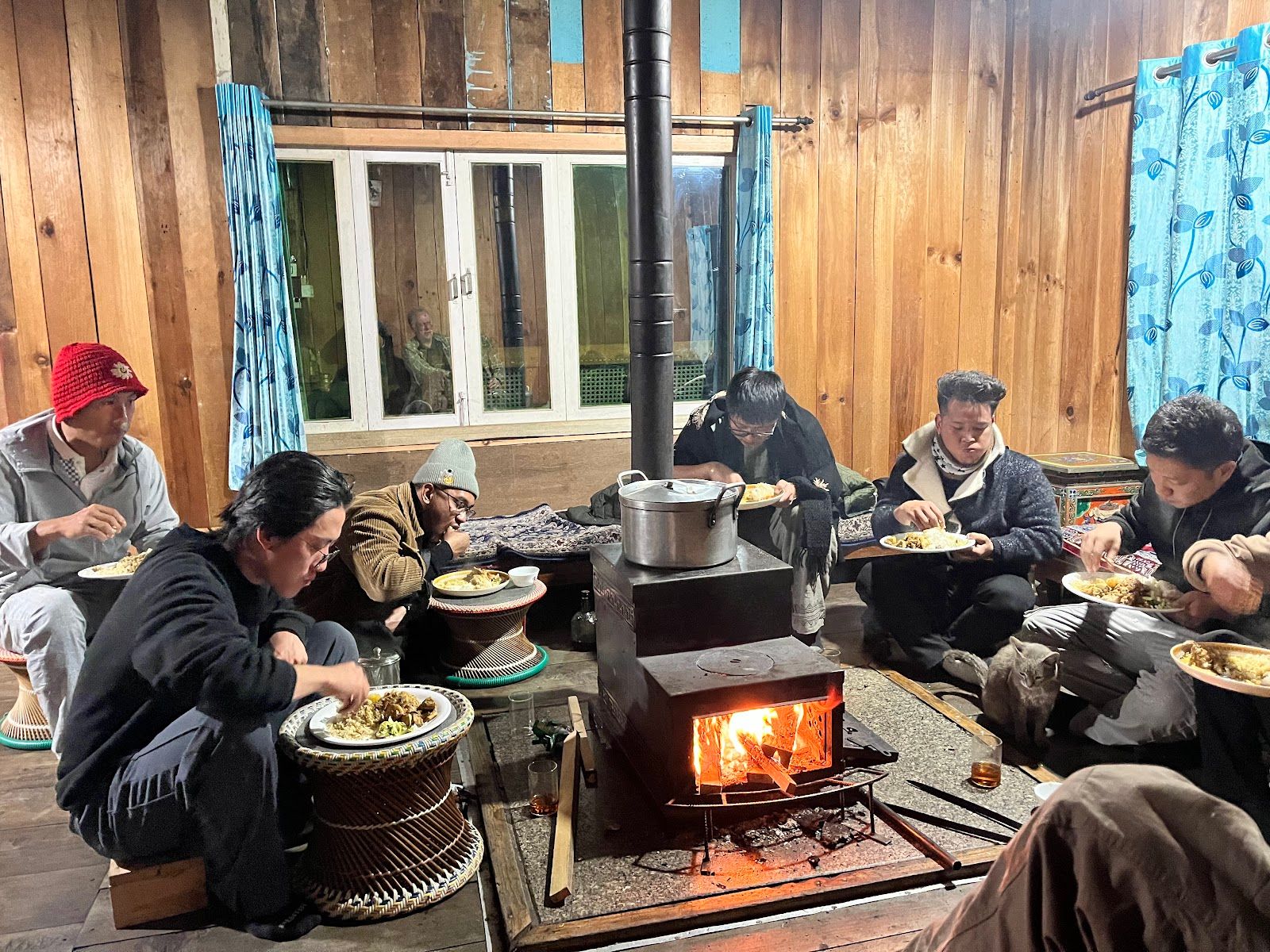 Hill Top Homestay in Murree - Mechuka photo 5