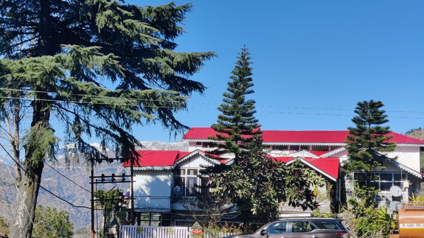 Mountain Farmstay w/ Home Meals & Bonfire, HP in Dalhousie, HP 8