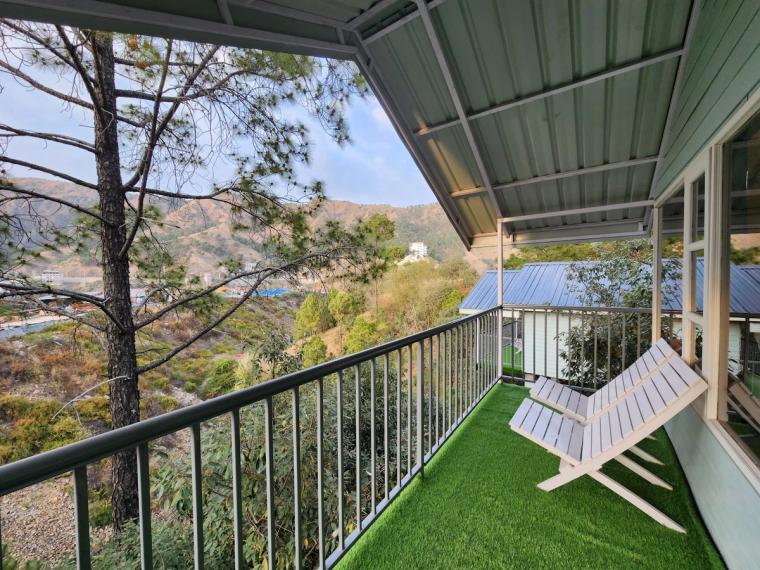 Jungle-Side Cottages w/ Mountain Views HP