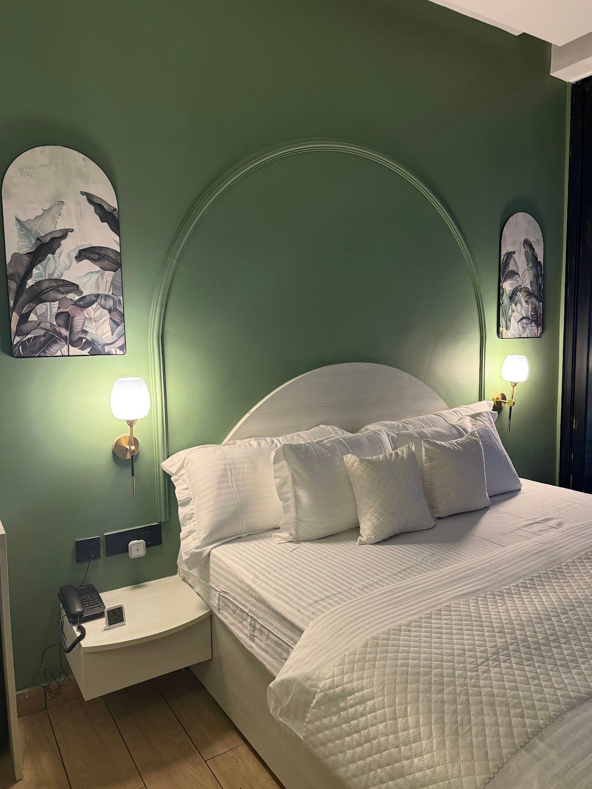 Mountain Homestay w/ Babaji Caves View in Dwarahat, Uttarakhand 1