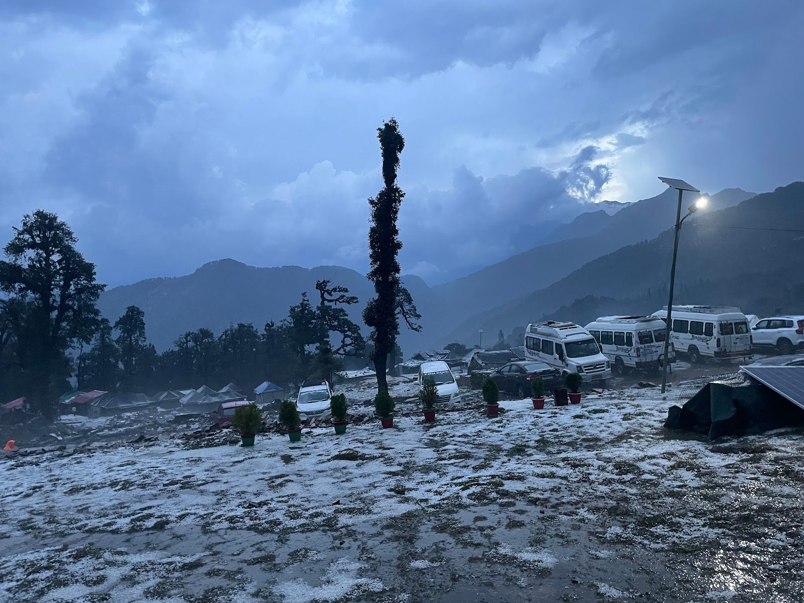 Snow Views Camp w/ HP & Wi-Fi Uttarakhand in Chopta, Uttarakhand 8