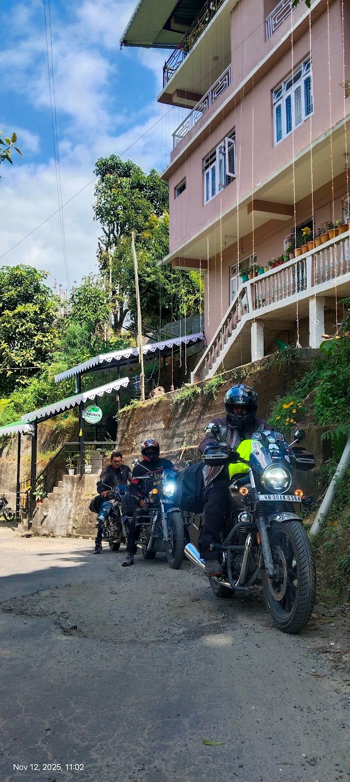 4BR Homestay w/ Home Meals, Sikkim in Yuksom 8