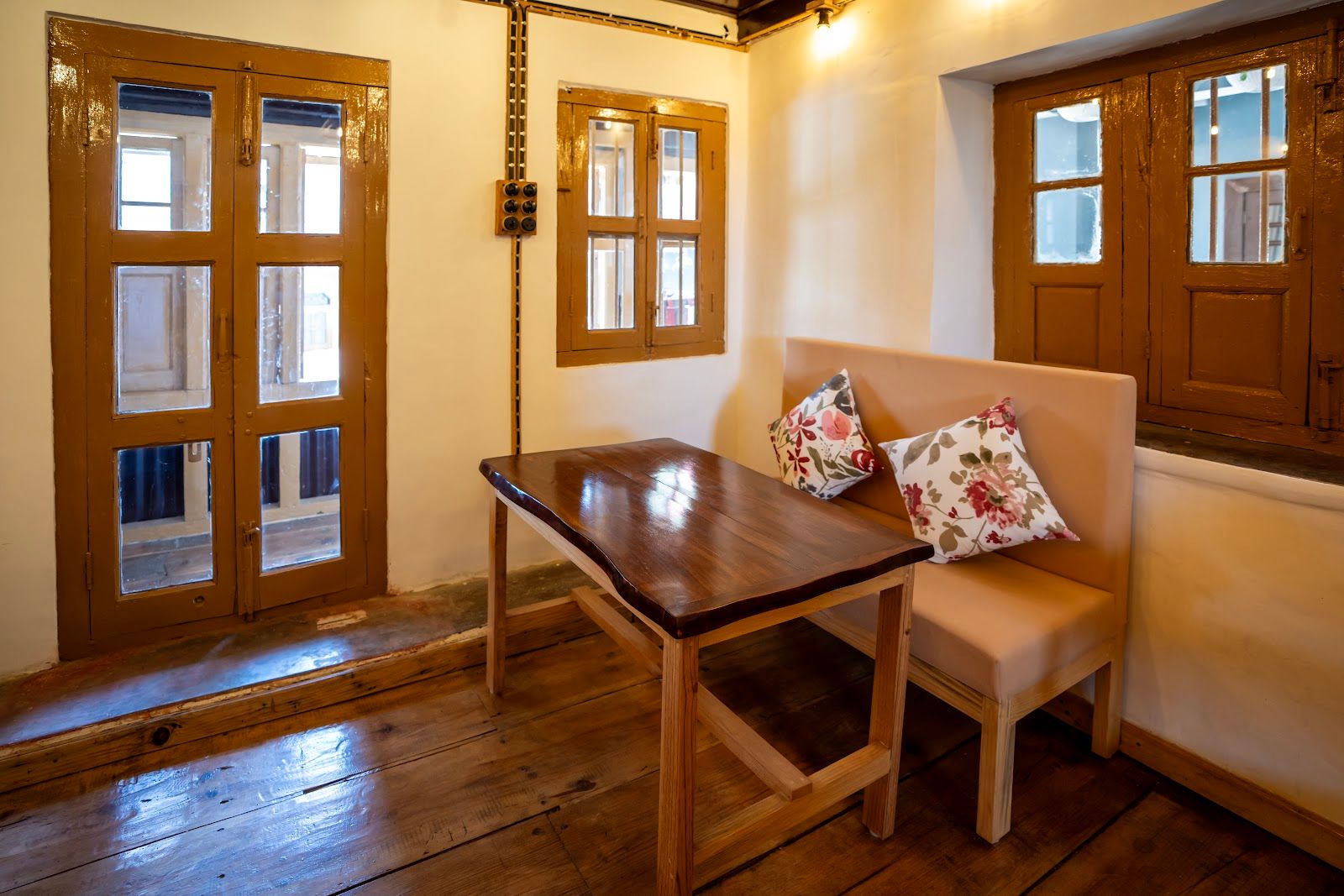 Wooden Design Homestay w/ Cafe & Views Uttarakhand in Ramgarh, Uttarakhand 8