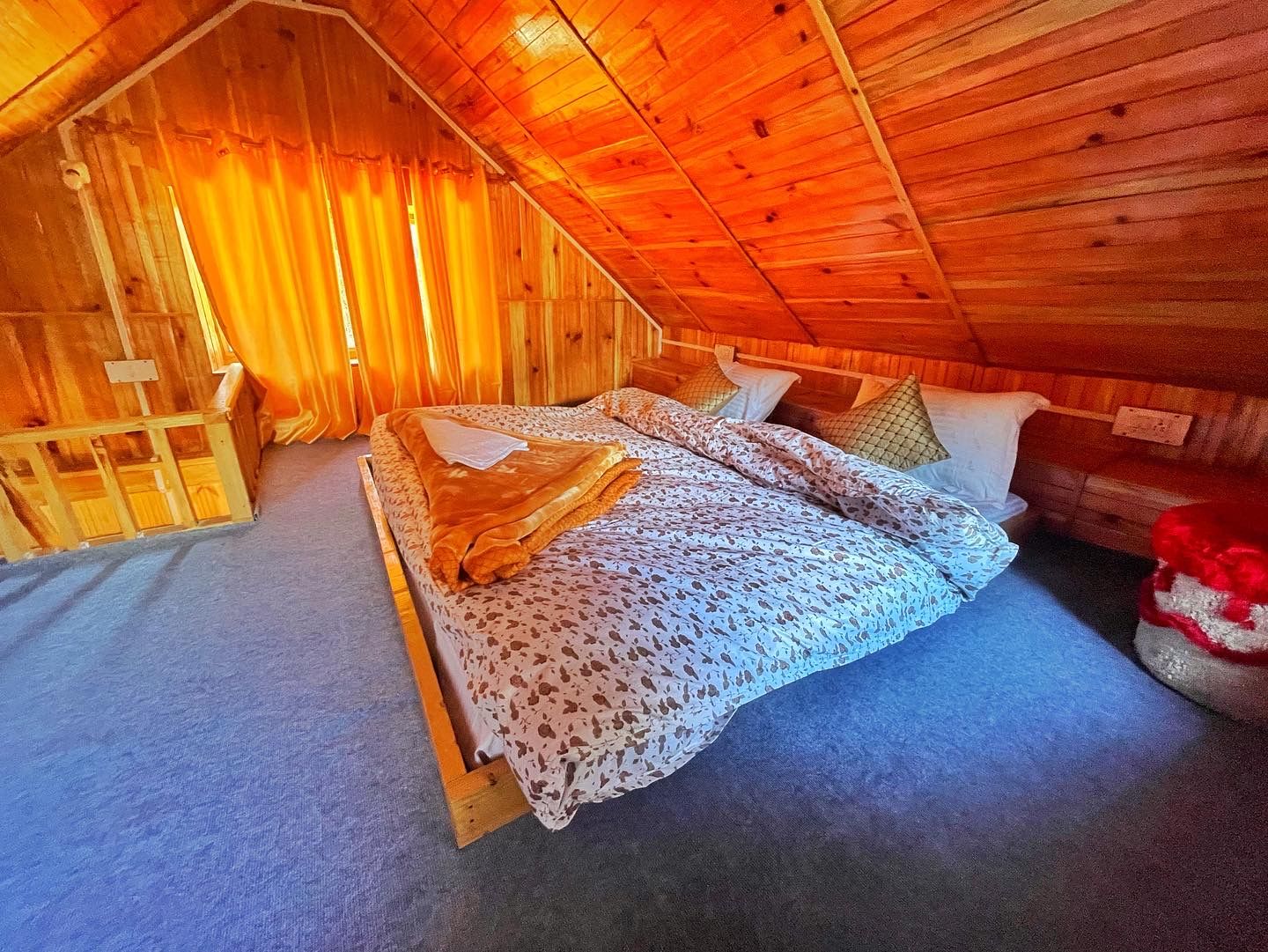 Great Views Treehouse & Cottages HP NE AP in Banjar, HP 2