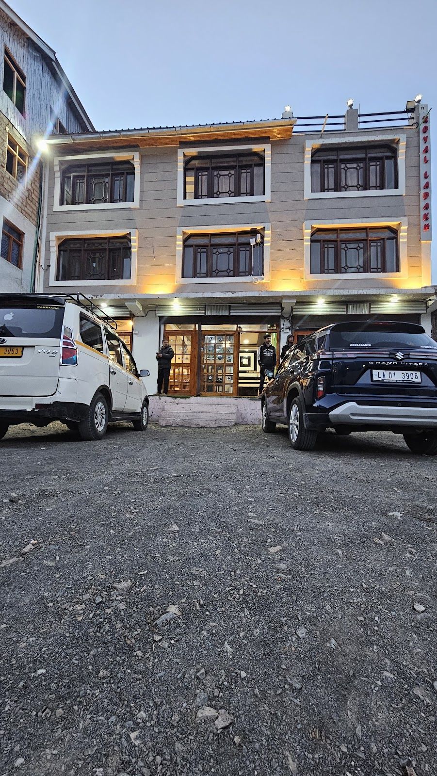 Cozy Homestay in adjacent to war memorial