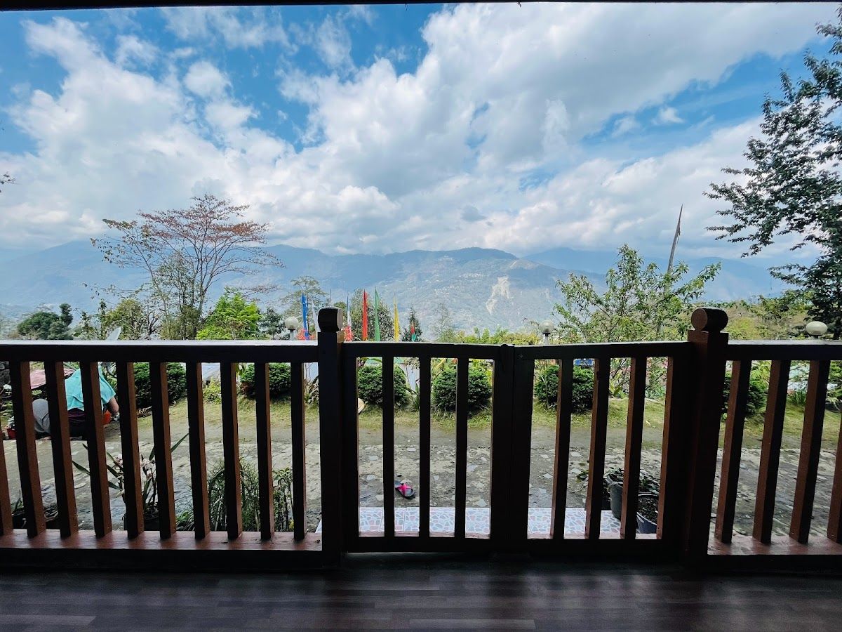 Wake Up to Kanchenjunga & Farm-Fresh Food - Sikkim photo 5