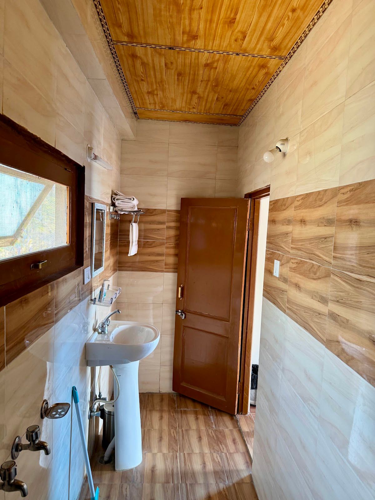 Apple Orchard Cottages w/ Home Meals in Himachal Pradesh 8