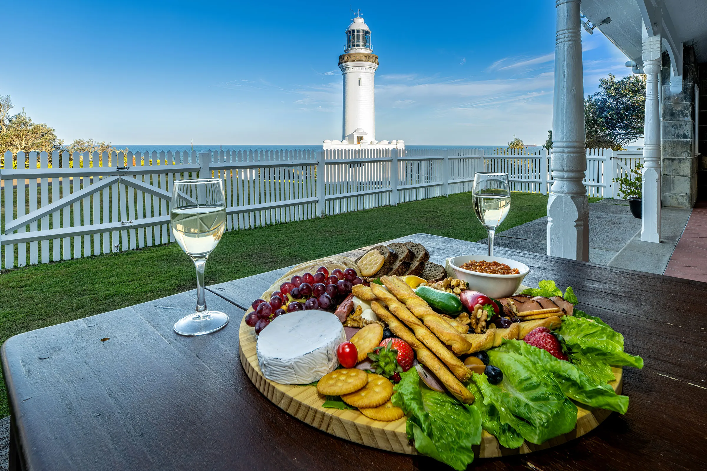 Norah Head eating and drinking