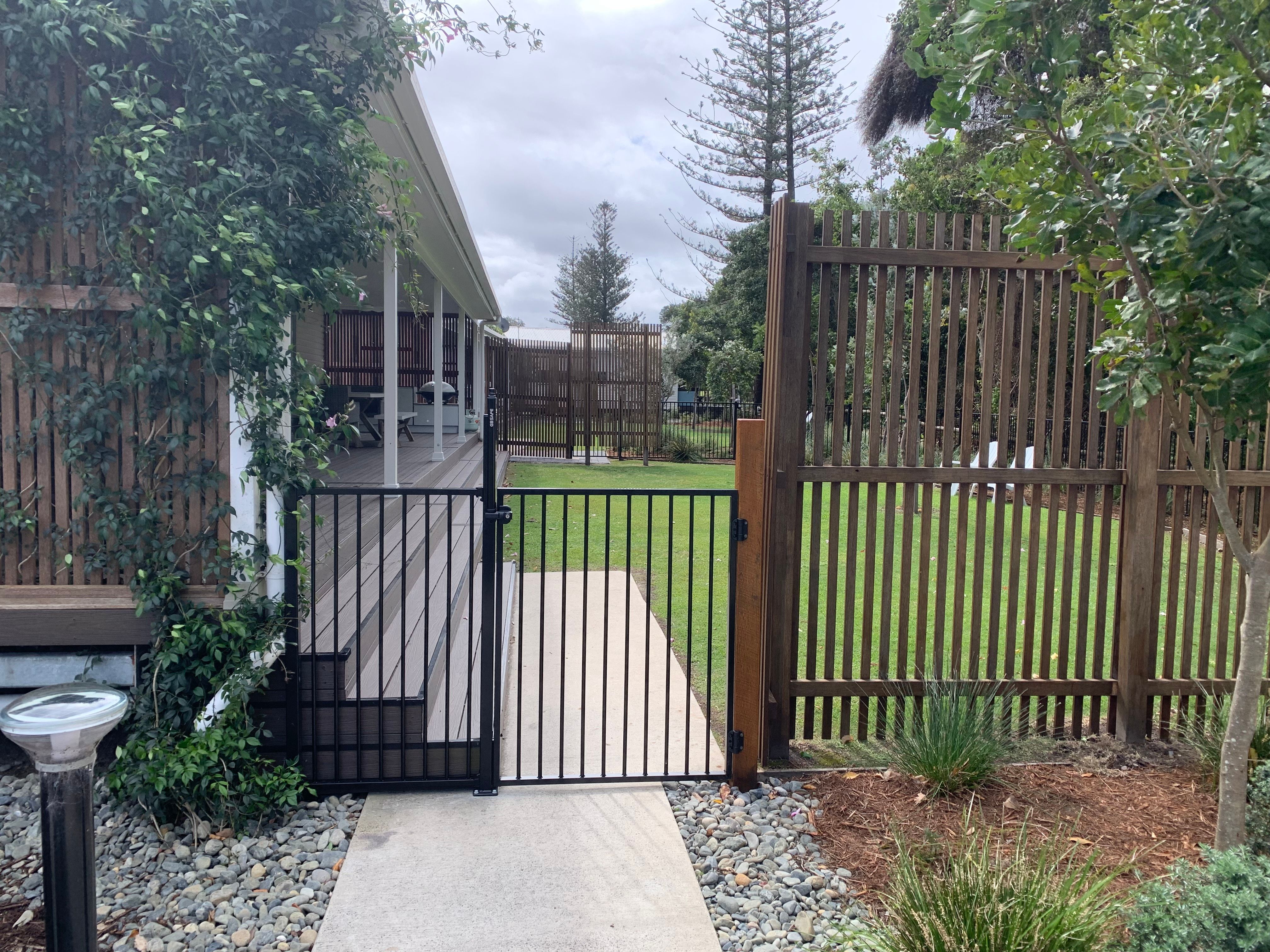 Evans Head - Beach House - dog friendly - enclosed garden