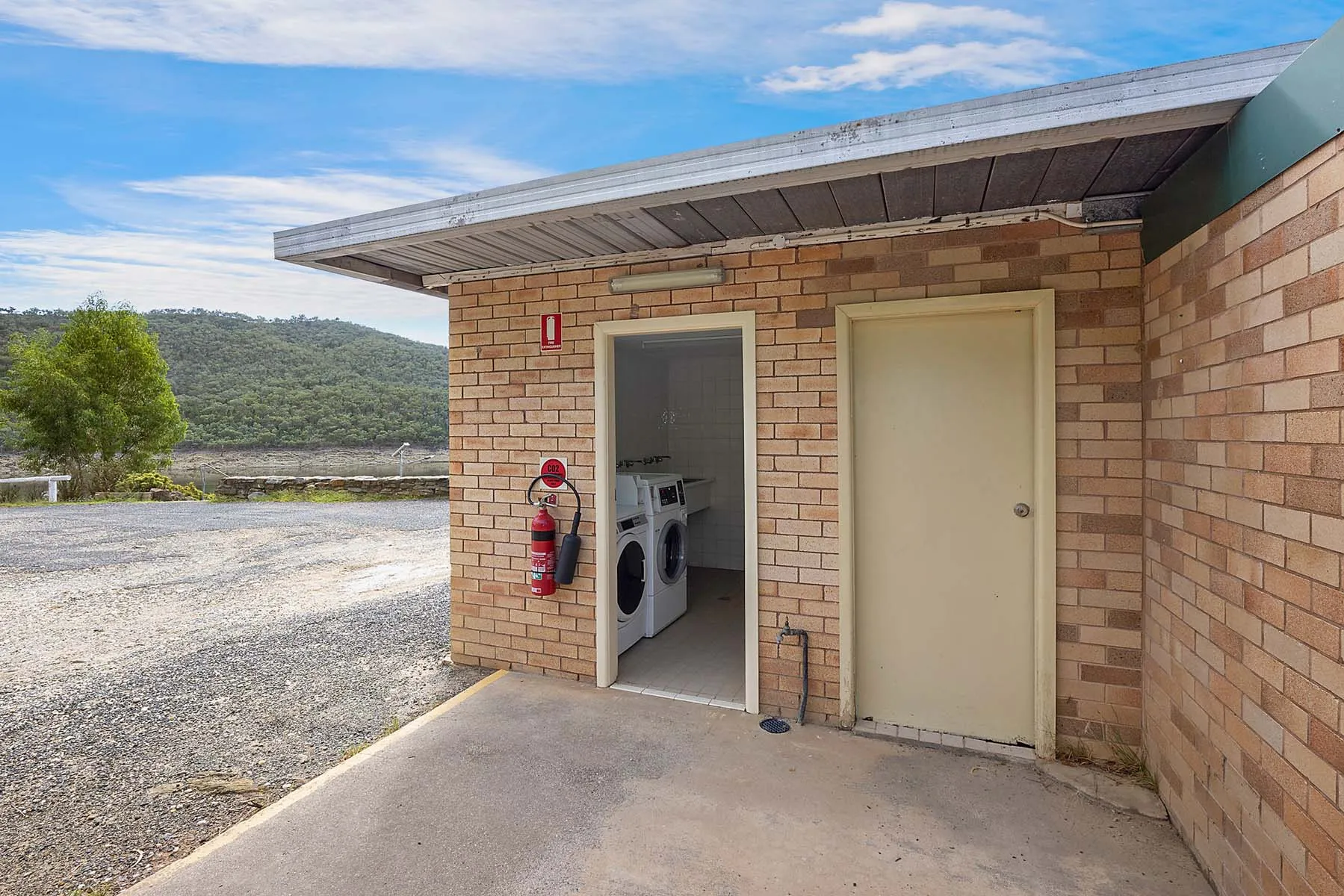 Mookerawa Waters - Laundry