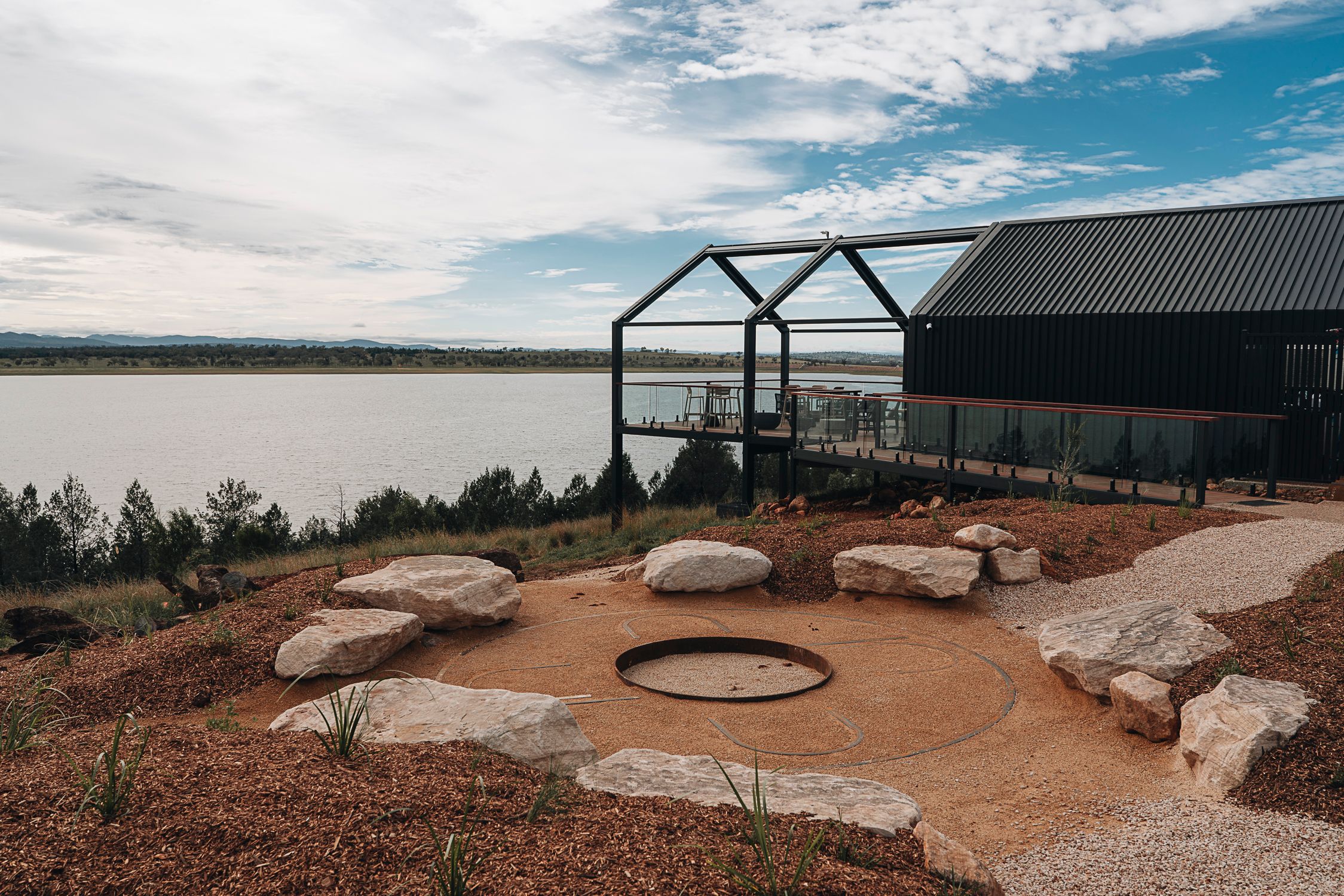 Wilderluxe Gilay Lounge