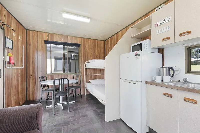 Lake Keepit - Economy Cabin - Sleeps 4 - Kitchen &