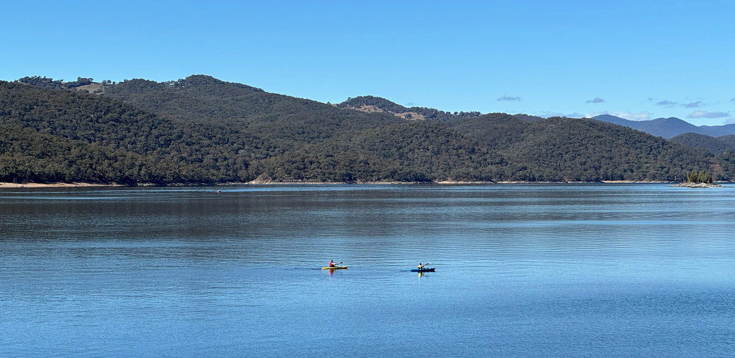 Burrinjuck Waters campfire