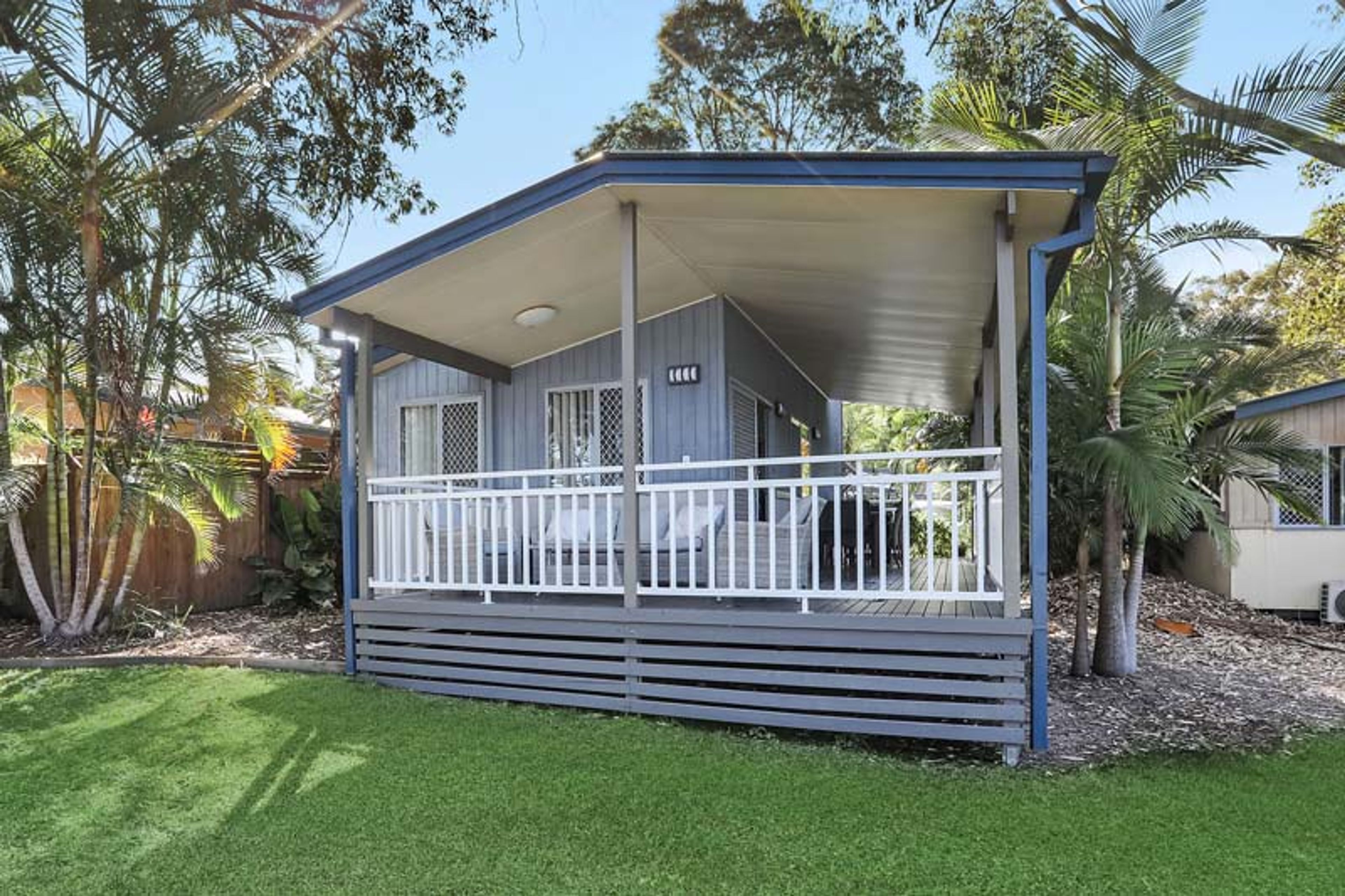 Moonee Beach - Premium Cabin - Sleeps 5 - Exterior