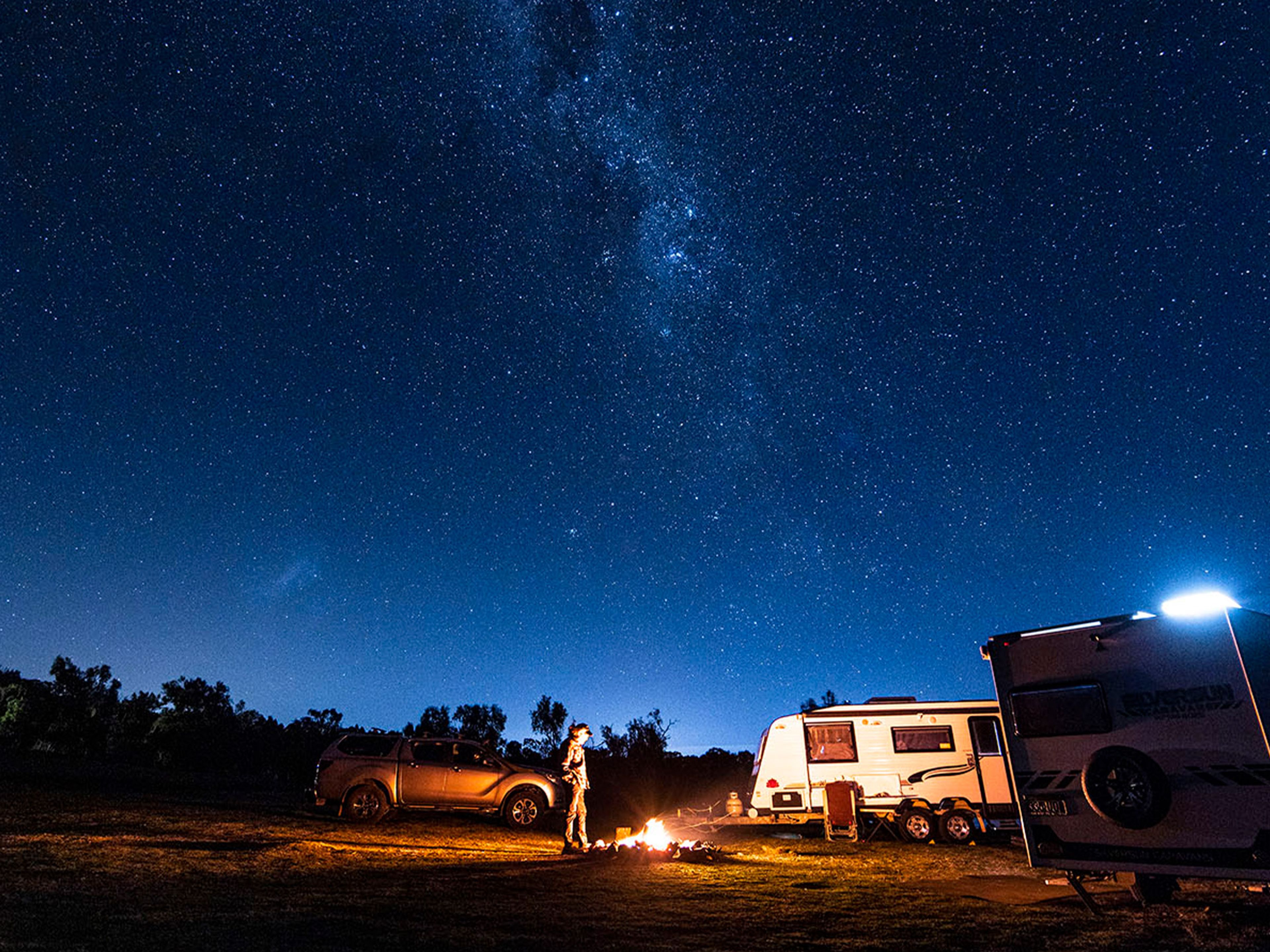 Reflections Holidays Lake Glenbawn caravan park star gazing at night from campsite