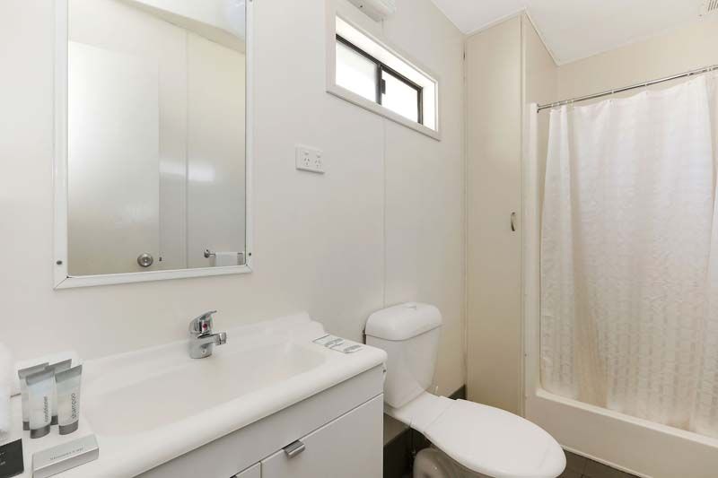 Moonee Beach - Economy Cabin - Sleeps 6 - Dog Frie