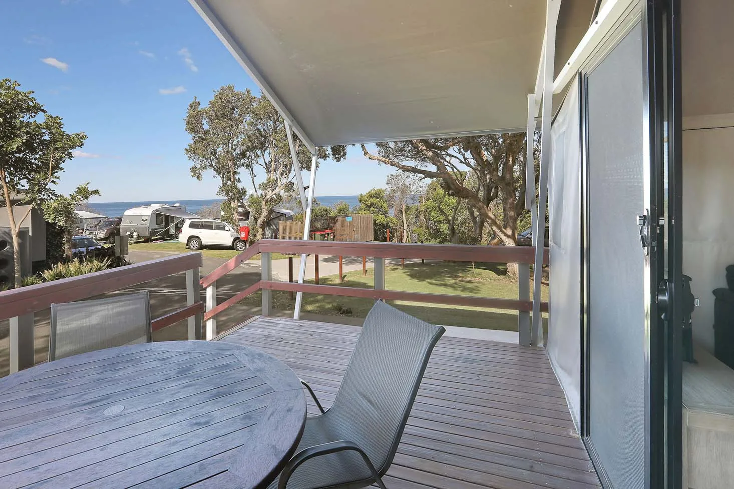 Bonny Hills Deluxe Beach Tent - sleeps 4 verandah