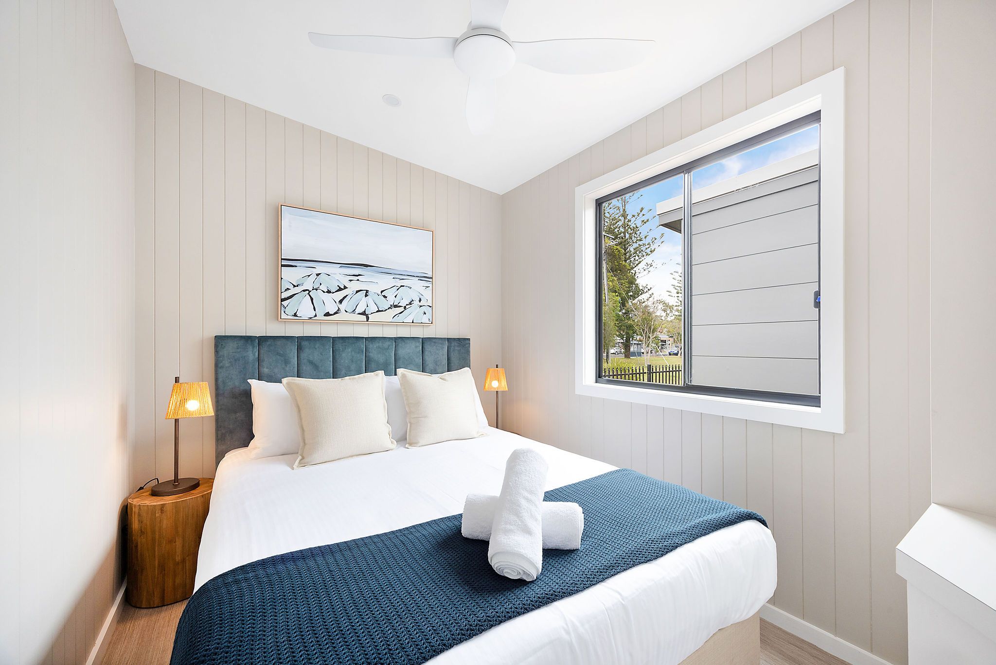 Scotts Head std cabin - 4 person main bedroom