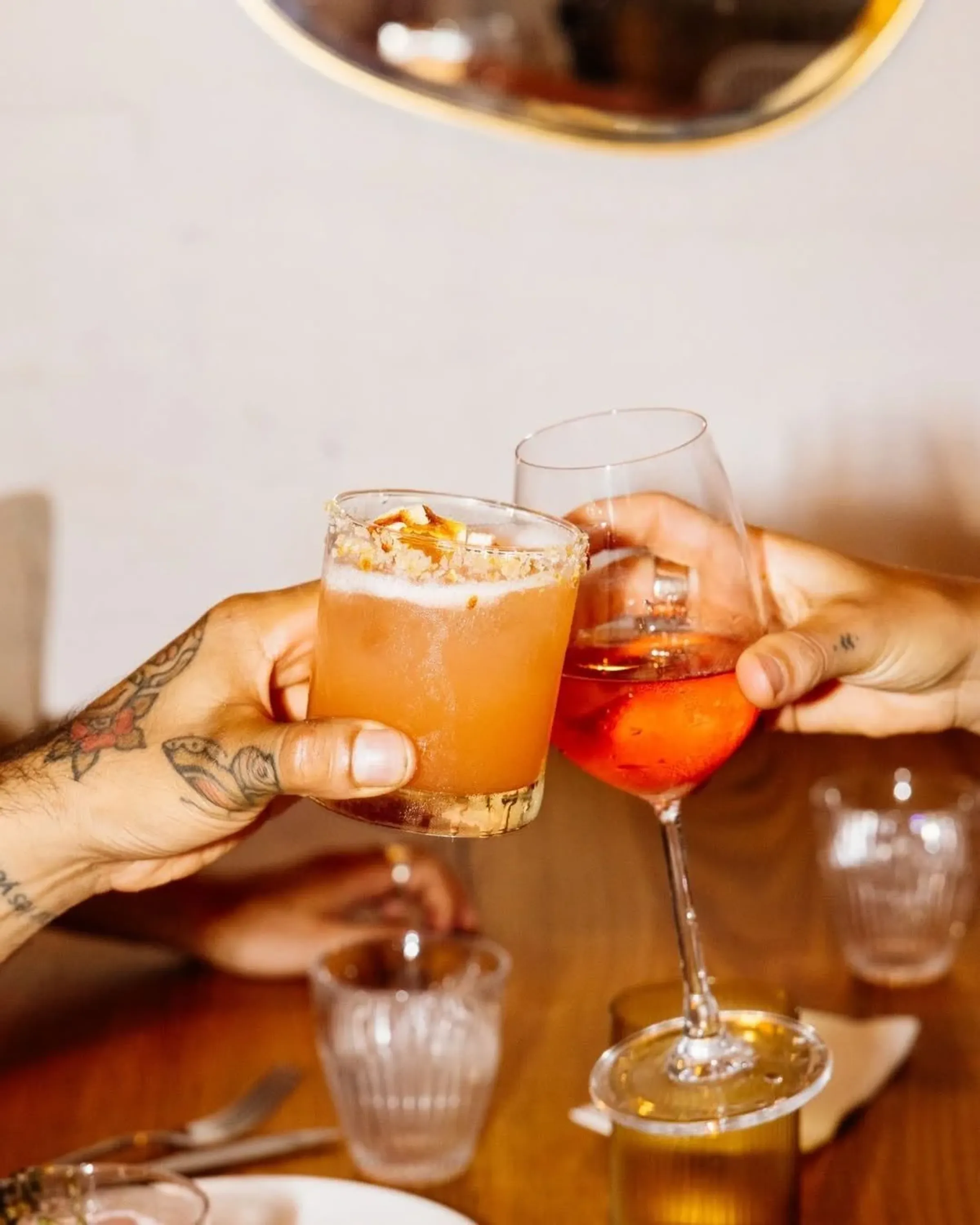 Cocktails & clinking with mates at No Bones Byron Bay