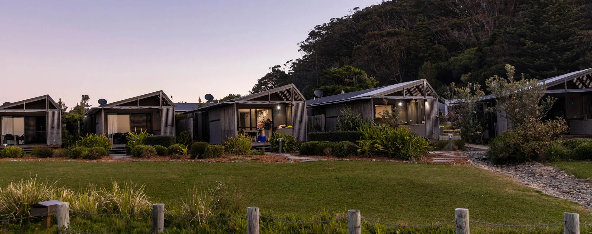 Seal Rocks cabins banner