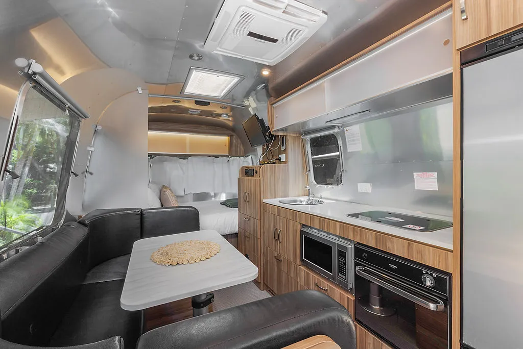 Byron Bay Jayco Airstream - dining