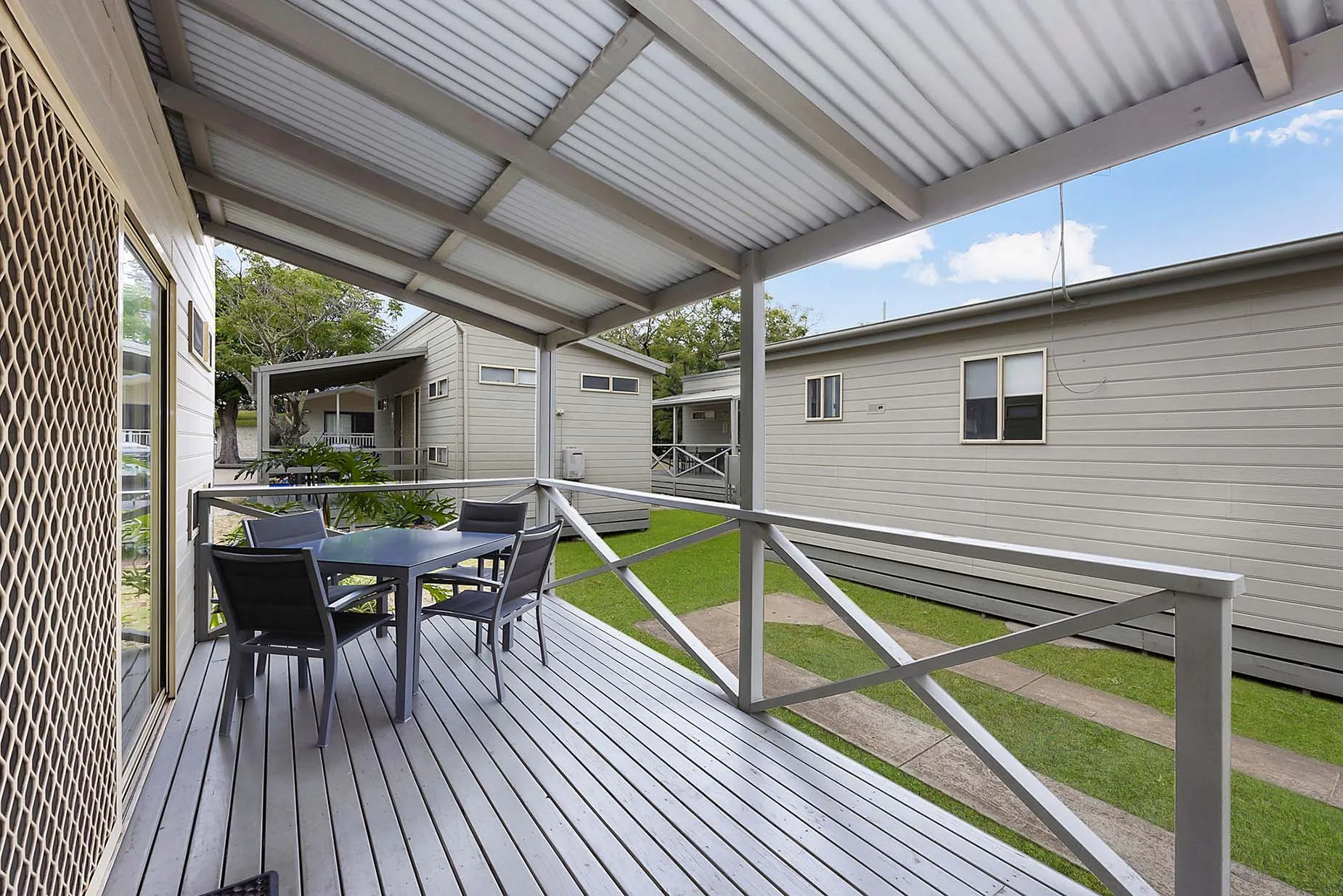 Eden - Standard Cabin - Sleeps 4 - Verandah